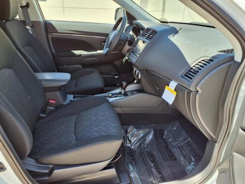 New 2025 Mitsubishi Outlander Sport ES image 9