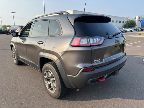 Used 2020 Jeep Cherokee Trailhawk image 3