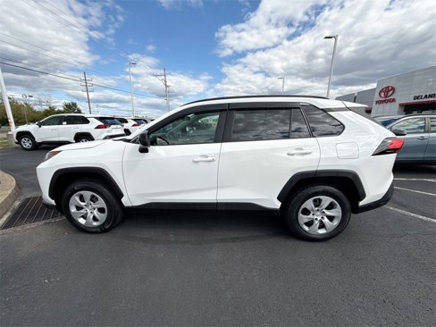 Used 2019 Toyota RAV4 LE image 5