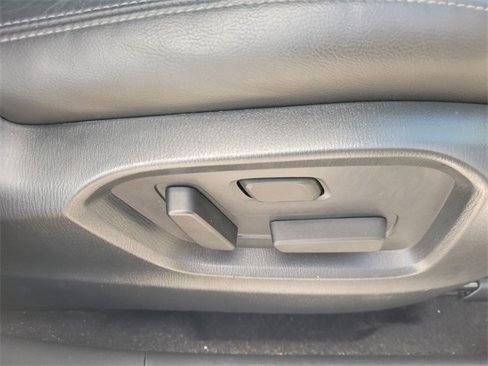 Certified 2022 MAZDA CX-9 Touring w/ Touring Premium Package image 18