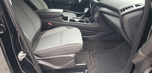 Used 2018 Ford Escape SE image 20