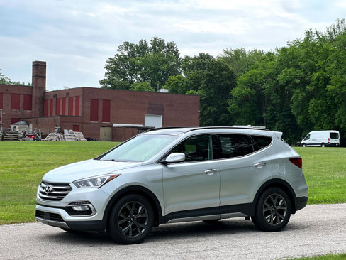 Used 2017 Hyundai Santa Fe Sport w/ 2.0T Ultimate Tech Package 05 image 9