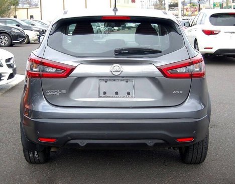 Used 2021 Nissan Rogue Sport S image 7