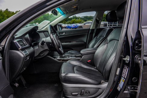 Used 2017 Kia Optima EX image 16