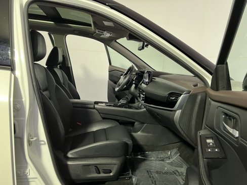 Used 2022 Nissan Rogue SL w/ SL Premium Package image 30