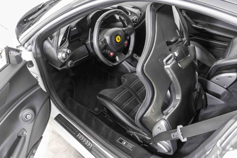 Used 2016 Ferrari 488 GTB image 33