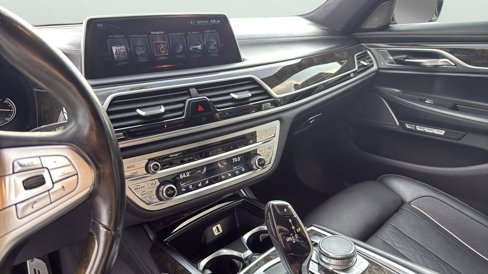 Used 2016 BMW 750i xDrive 750i xDrive image 17
