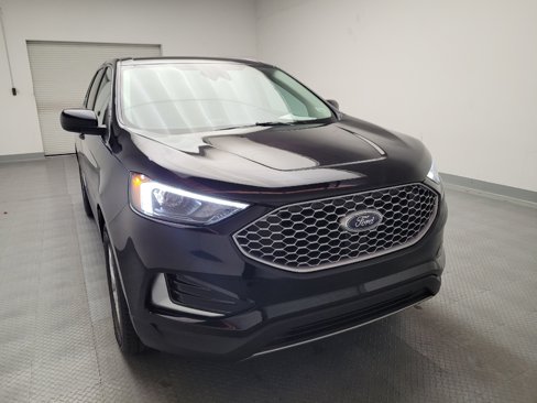 Used 2024 Ford Edge SEL image 14