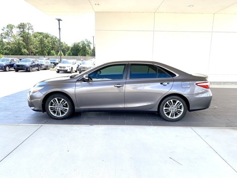 Used 2017 Toyota Camry SE image 8