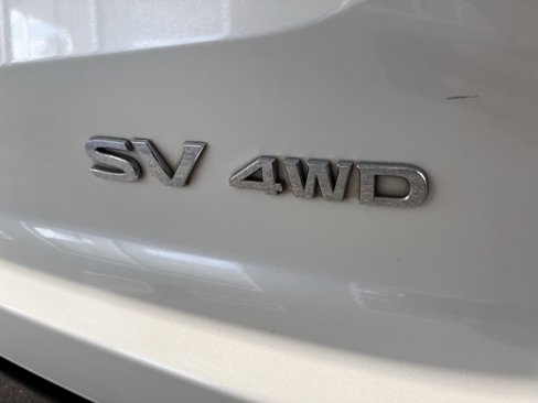 Used 2022 Nissan Pathfinder SV w/ SV Premium Package image 9