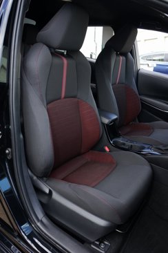 Used 2023 Toyota Corolla SE image 4