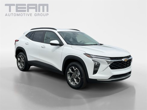 New 2026 Chevrolet Trax LT w/ Driver Confidence Package image 1