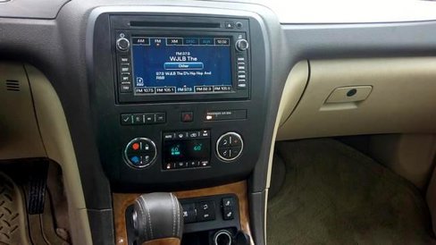 Used 2008 Buick Enclave CXL w/ Entertainment Package #3 image 7