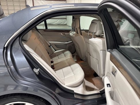 Used 2014 Mercedes-Benz E 350 Sedan image 59