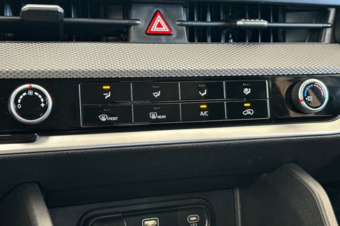 Used 2023 Kia Sportage LX image 20