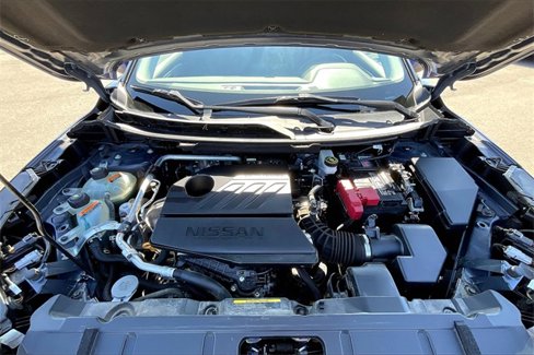 Used 2023 Nissan Rogue SV image 10