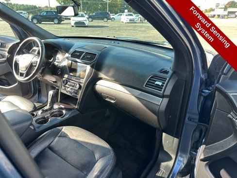 Used 2018 Ford Explorer XLT w/ Equipment Group 202A image 35