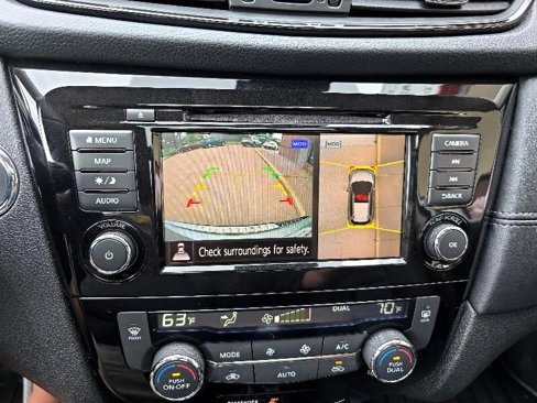 Used 2019 Nissan Rogue SL w/ Premium Package image 10
