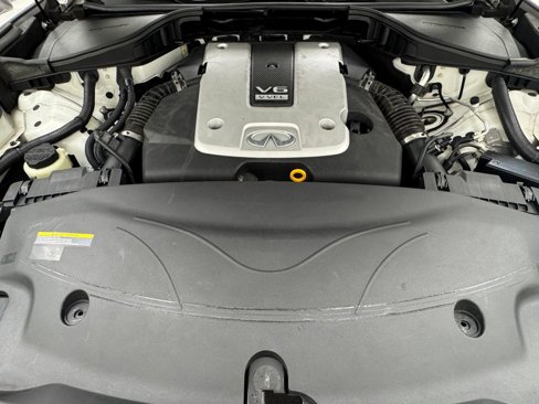 Used 2019 INFINITI Q70 Luxe image 36