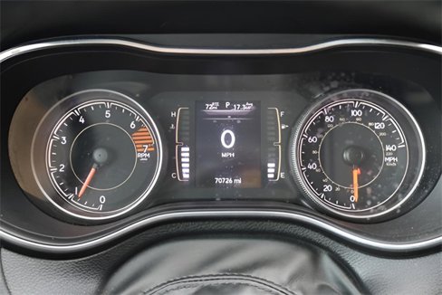 Used 2019 Jeep Cherokee Latitude Plus image 24