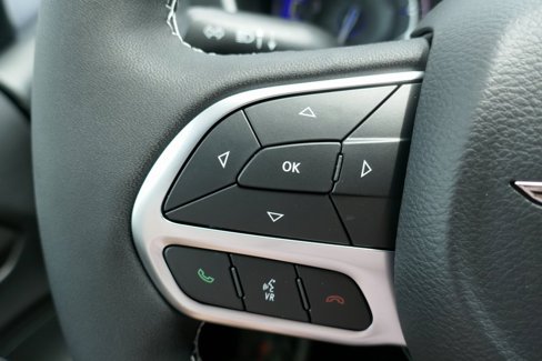 New 2025 Chrysler Voyager LX image 17
