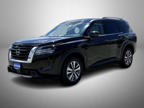 Used 2023 Nissan Pathfinder SL image 1