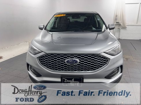 Used 2023 Ford Edge SEL image 2
