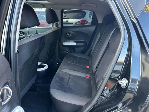 Used 2017 Nissan Juke SV image 30
