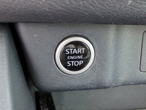 Used 2021 Nissan Rogue SV image 24