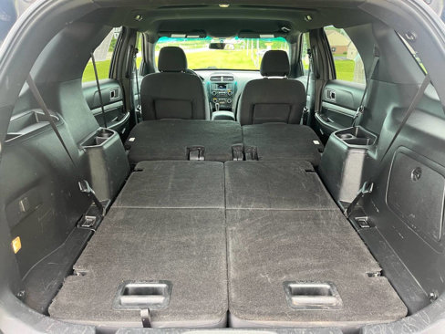 Used 2017 Ford Explorer XLT image 37