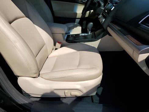 Used 2016 Subaru Outback 2.5i Limited image 16