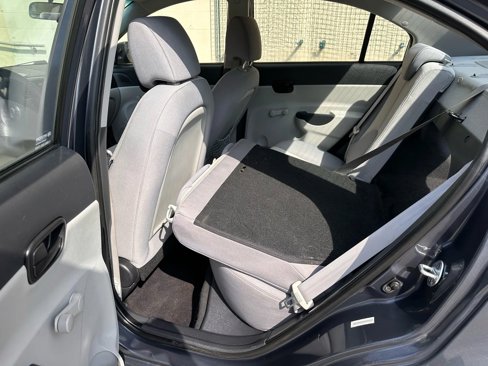 Used 2010 Hyundai Accent GLS image 18