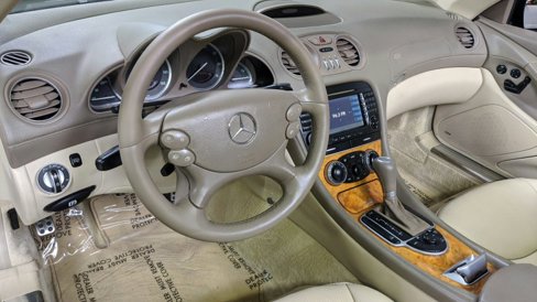 Used 2008 Mercedes-Benz SL 550 image 21