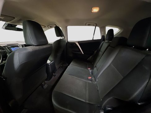 Used 2017 Toyota RAV4 LE image 22