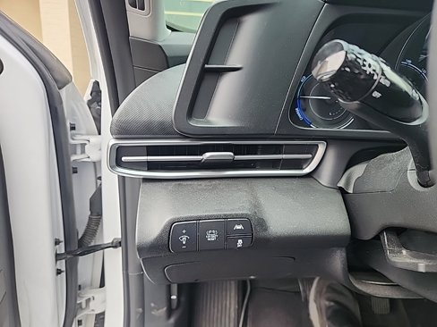 Used 2023 Hyundai Elantra Blue image 20