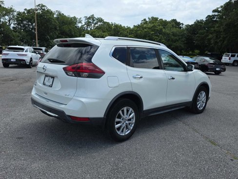 Used 2019 Nissan Rogue SV image 8