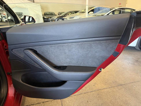 Used 2018 Tesla Model 3 Long Range image 24