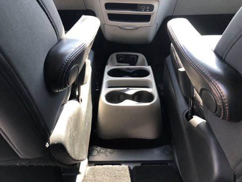 Used 2017 Chrysler Pacifica Touring image 17
