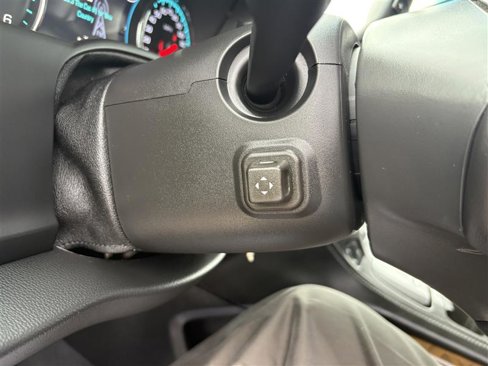Used 2020 GMC Yukon XL Denali image 36