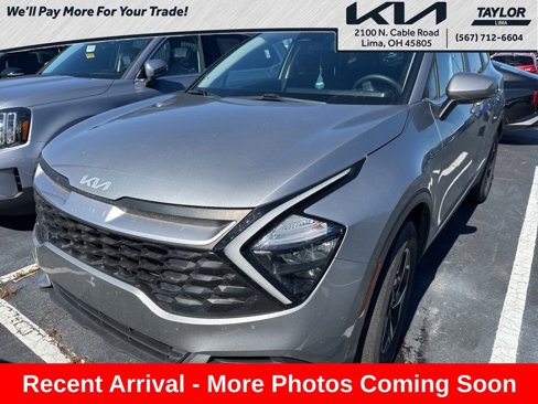 Used 2023 Kia Sportage LX image 1