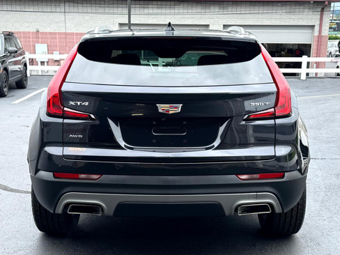 Used 2022 Cadillac XT4 Premium Luxury w/ Enhanced Visibility Package image 4