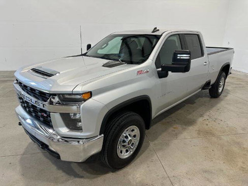 Used 2021 Chevrolet Silverado 2500 LT image 2