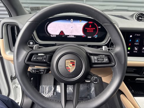 Certified 2024 Porsche Cayenne S image 15