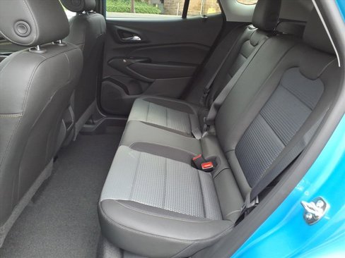 New 2025 Chevrolet Trax LT w/ LT Convenience Package image 7