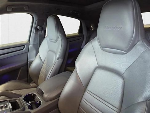 Used 2023 Porsche Cayenne Turbo image 14