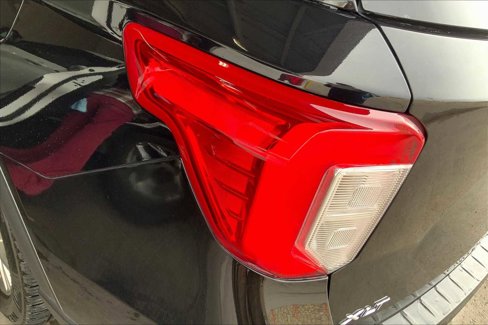 Certified 2020 Ford Explorer XLT w/ Equipment Group 202A image 27