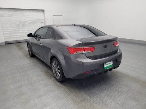 Used 2013 Kia Forte Koup SX w/ Tech Pkg image 5