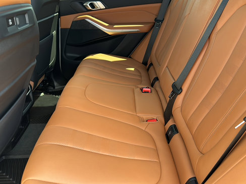 Certified 2022 BMW X5 sDrive40i w/ Luxury Seating Package image 18