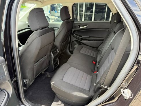 Used 2023 Ford Edge SE w/ Black Appearance Package image 14