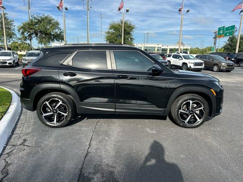 Used 2021 Chevrolet TrailBlazer RS w/ Sun and Liftgate Package image 5